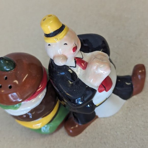 Popeye's Wimpy and hamburger salt and pepper shakers set - Picture 2 of 11